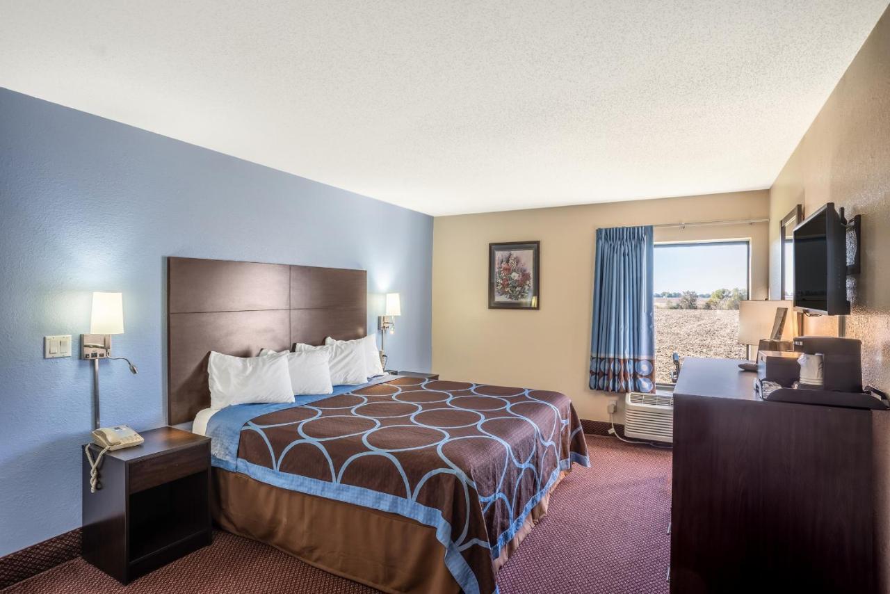 Super 8 By Wyndham Galesburg Hotel Buitenkant foto