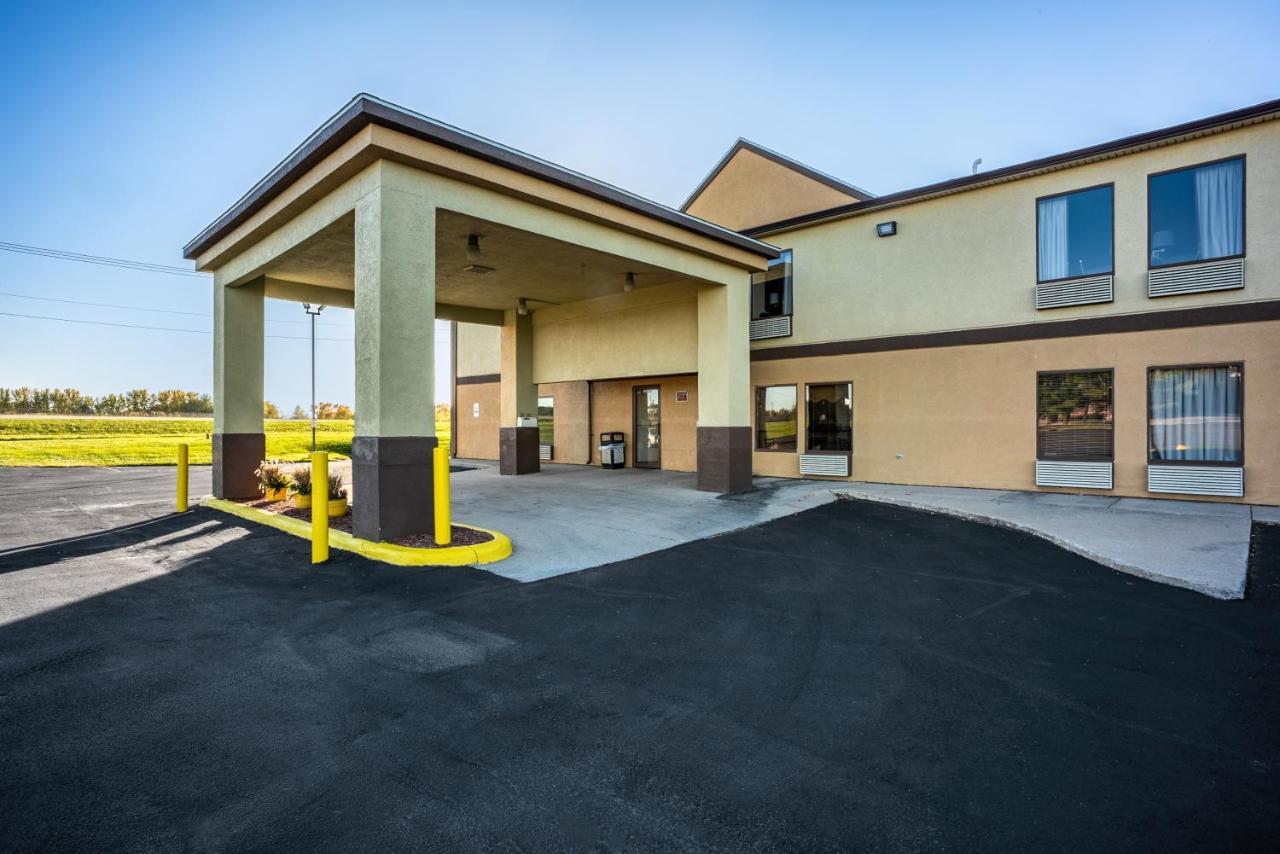 Super 8 By Wyndham Galesburg Hotel Buitenkant foto